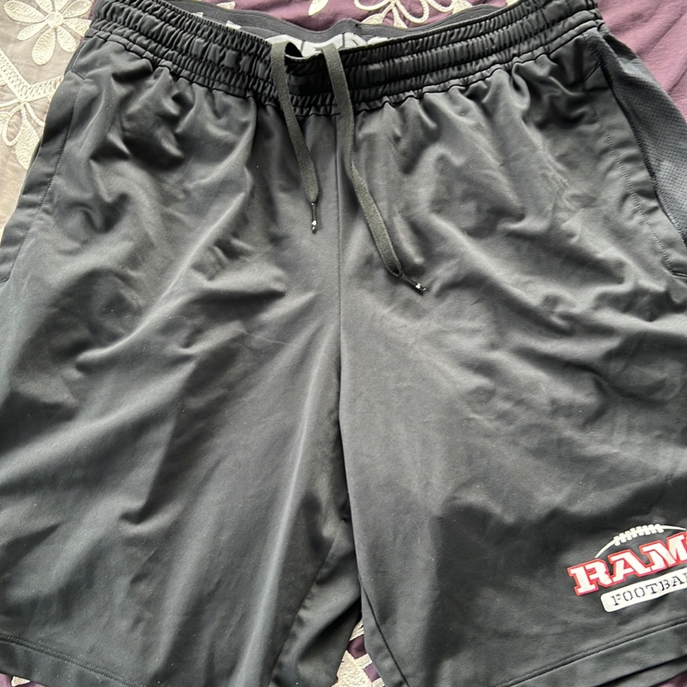 Under Armour Mens Black Athletic Shorts